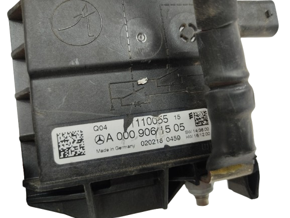 Poste positivo de la batería limitador de corriente A0009061505